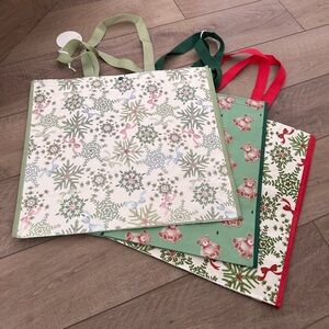 Homegoods TJMaxx Marshalls Christmas Teddy Bear & Bow Snowflake Bags Set of 3